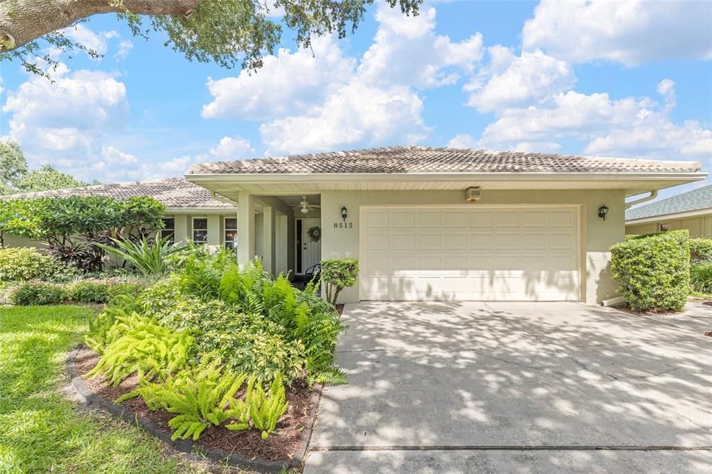 For Sale: $585,000 (2 beds, 2 baths, 1631 Square Feet)