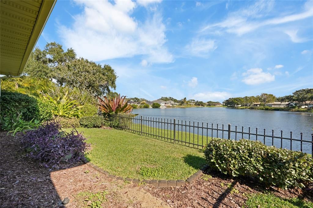 For Sale: $585,000 (2 beds, 2 baths, 1631 Square Feet)