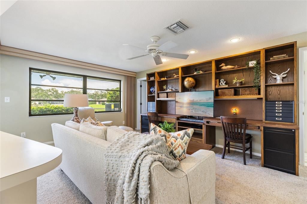 For Sale: $585,000 (2 beds, 2 baths, 1631 Square Feet)