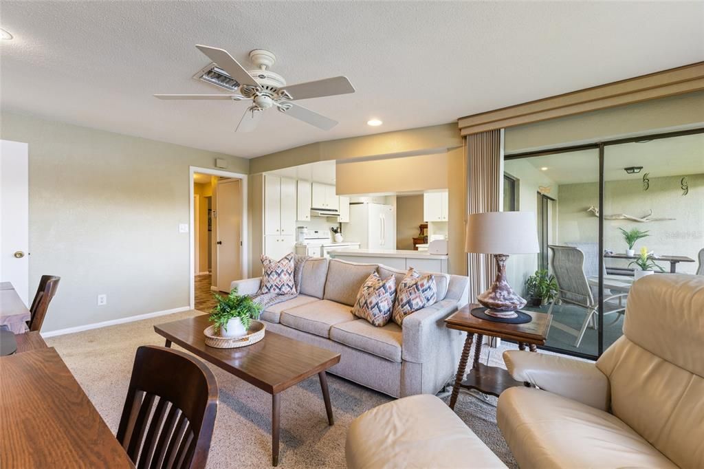 For Sale: $585,000 (2 beds, 2 baths, 1631 Square Feet)