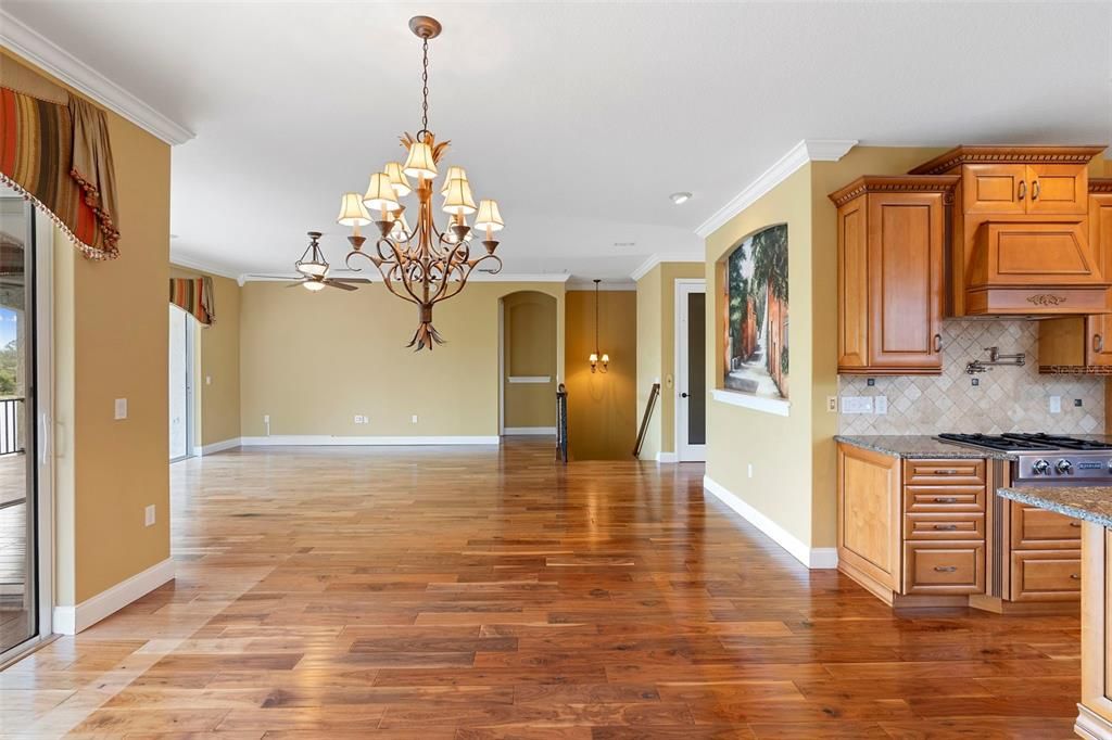 待售: $577,900 (3 贝兹, 2 浴室, 2880 平方英尺)