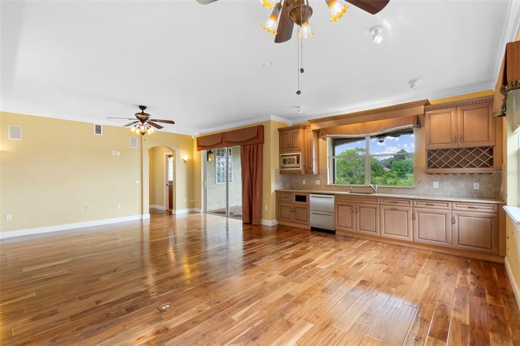 待售: $577,900 (3 贝兹, 2 浴室, 2880 平方英尺)