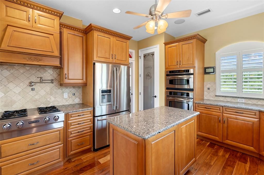 待售: $577,900 (3 贝兹, 2 浴室, 2880 平方英尺)