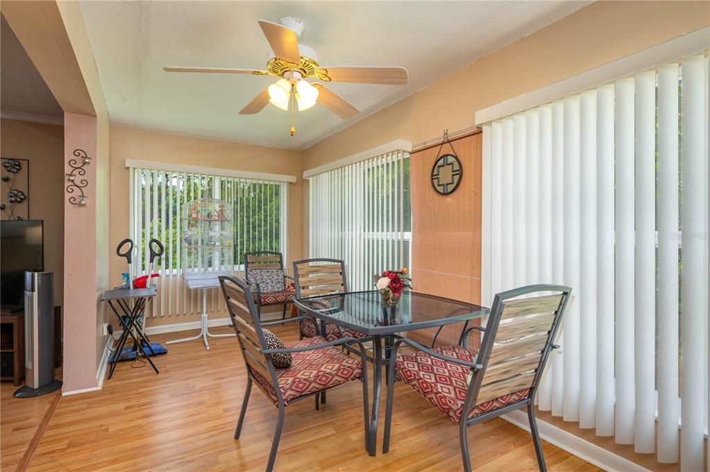 待售: $118,000 (3 贝兹, 2 浴室, 1666 平方英尺)