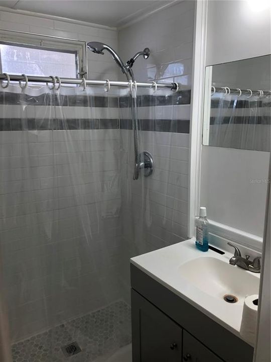 En Venta: $117,500 (2 camas, 1 baños, 667 Pies cuadrados)