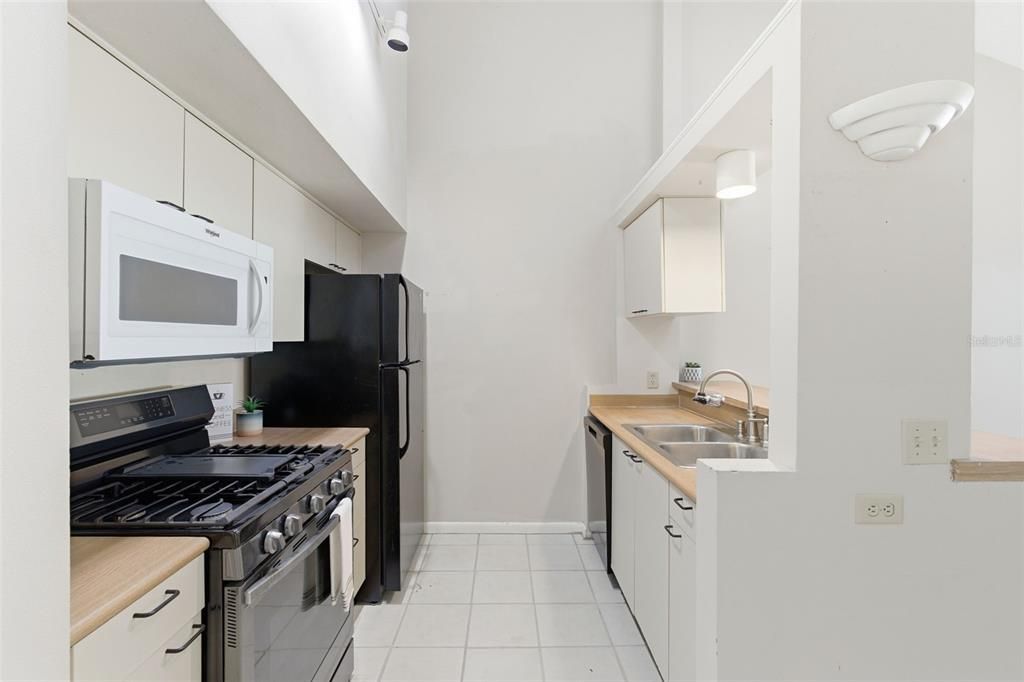 En Venta: $143,000 (2 camas, 1 baños, 722 Pies cuadrados)