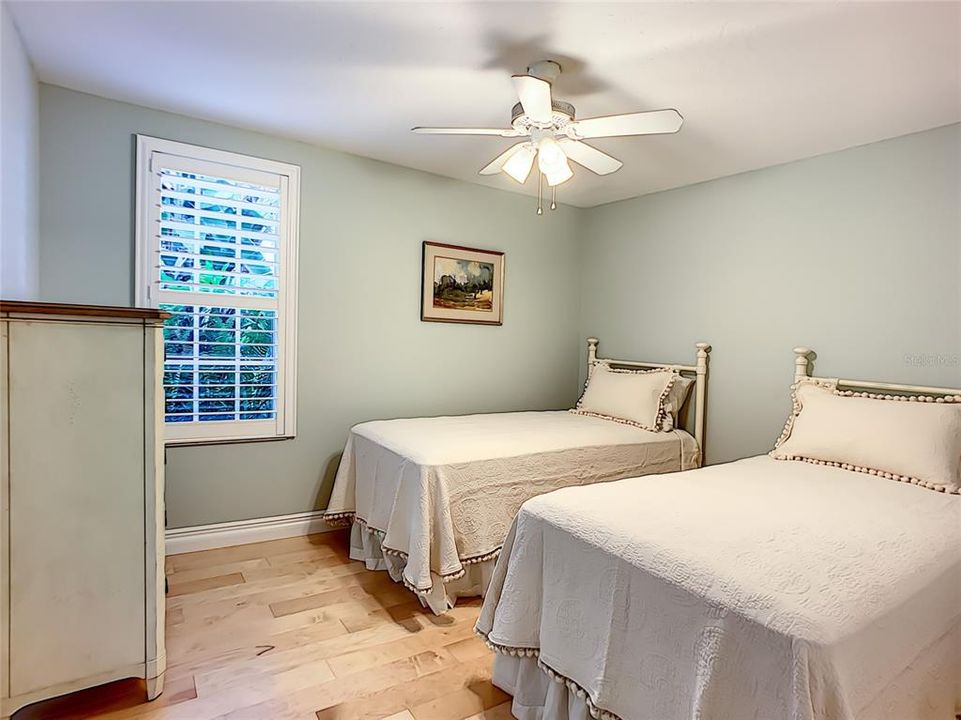 For Rent: $7,500 (3 beds, 2 baths, 1640 Square Feet)