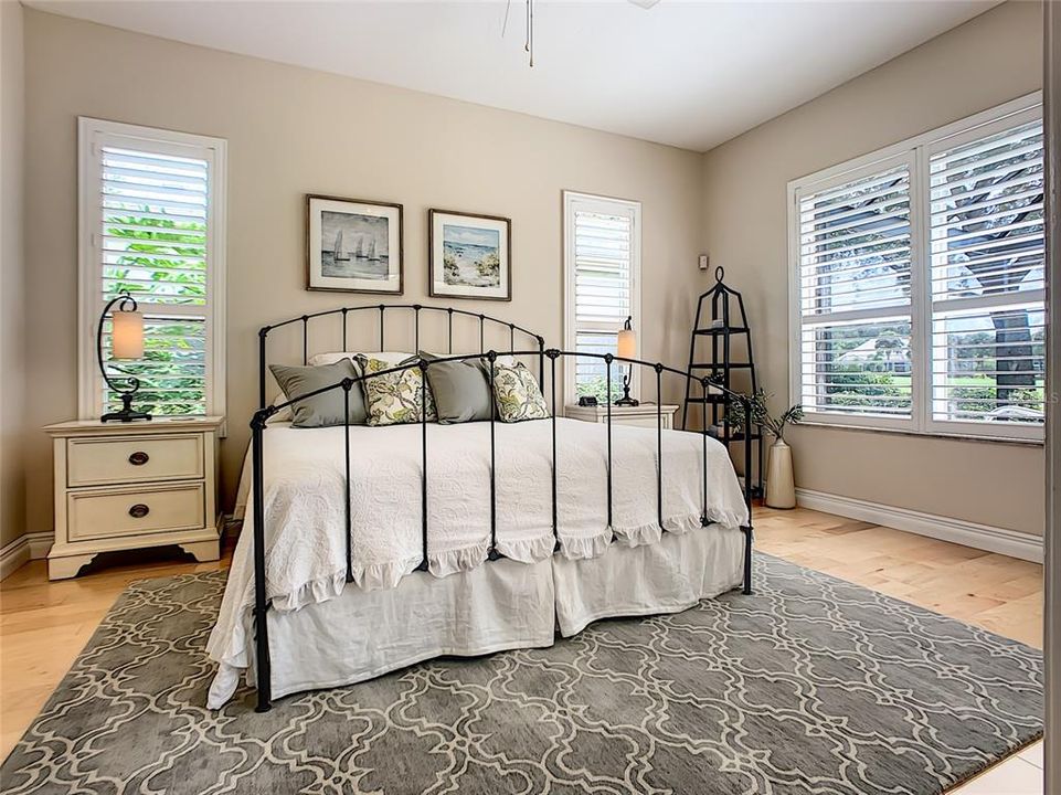 For Rent: $7,500 (3 beds, 2 baths, 1640 Square Feet)