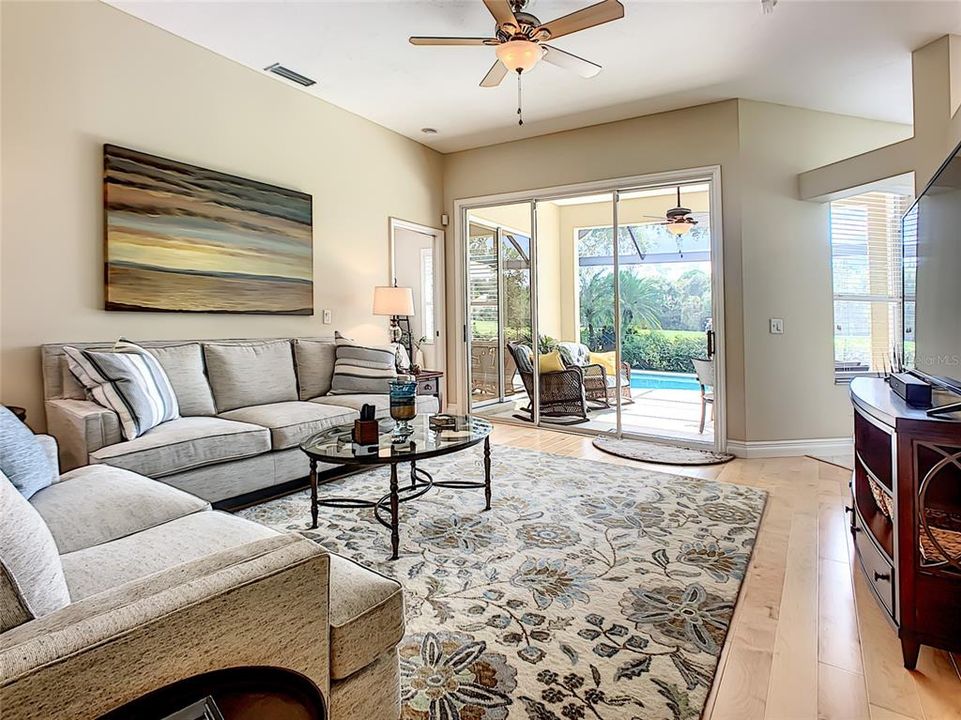 For Rent: $7,500 (3 beds, 2 baths, 1640 Square Feet)