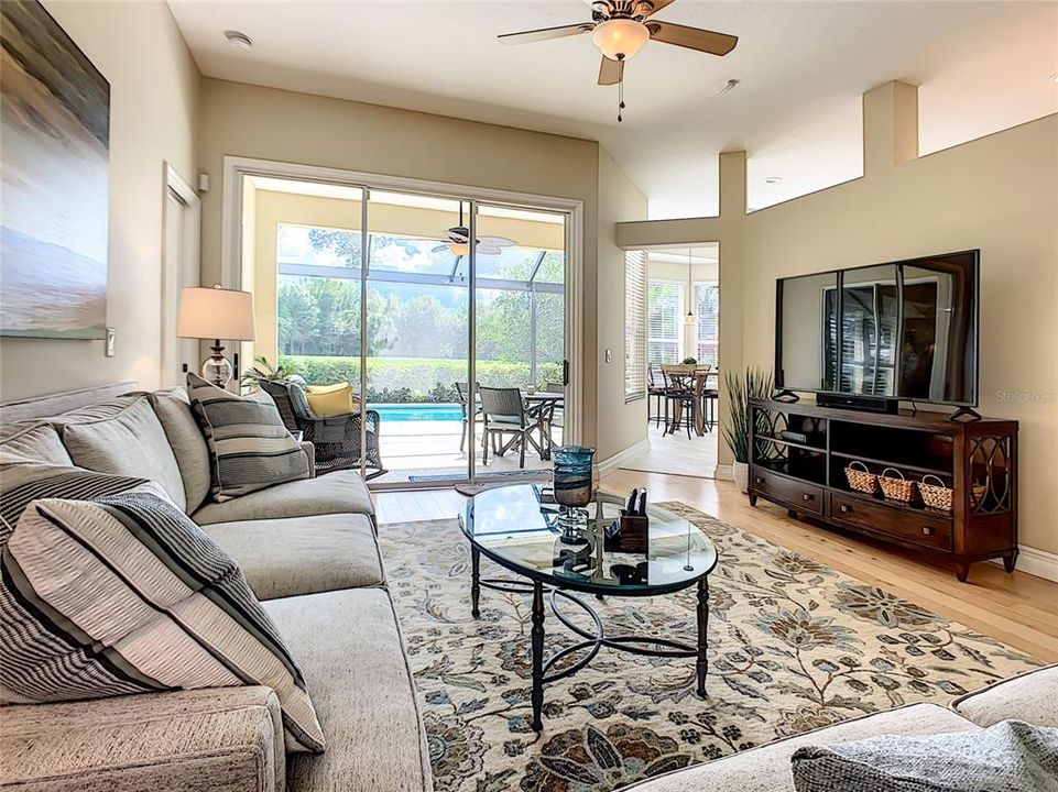 For Rent: $7,500 (3 beds, 2 baths, 1640 Square Feet)