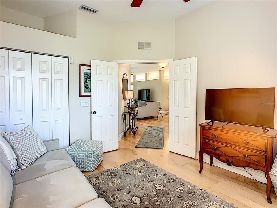 For Rent: $7,500 (3 beds, 2 baths, 1640 Square Feet)