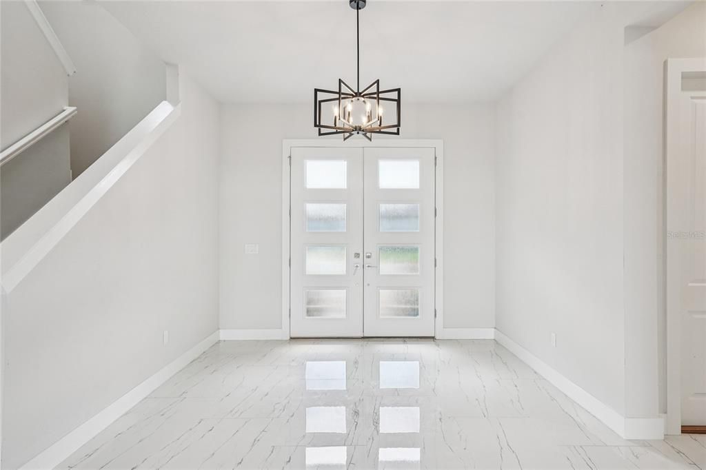 На продажу: $1,164,000 (6 спален, 5 ванн, 4977 Квадратных фут)