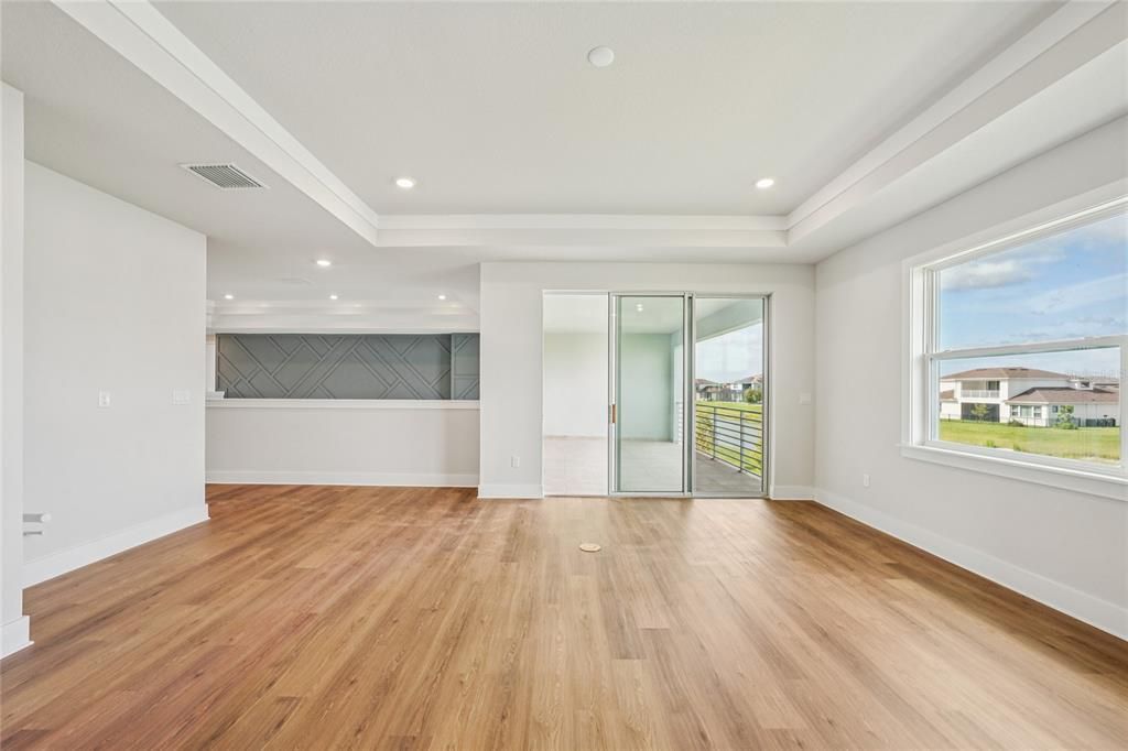 На продажу: $1,164,000 (6 спален, 5 ванн, 4977 Квадратных фут)