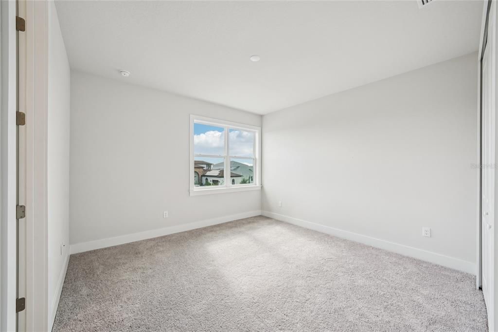 На продажу: $1,164,000 (6 спален, 5 ванн, 4977 Квадратных фут)