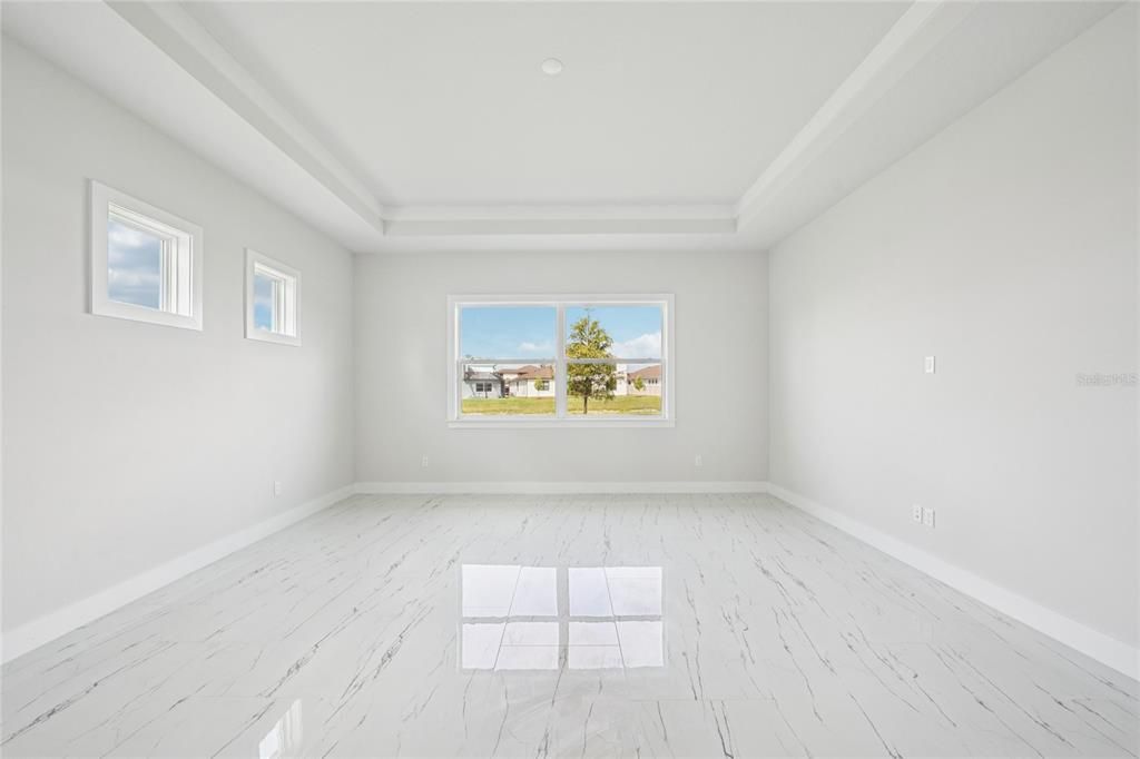 На продажу: $1,164,000 (6 спален, 5 ванн, 4977 Квадратных фут)