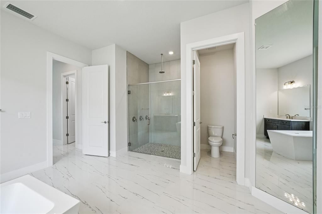 На продажу: $1,164,000 (6 спален, 5 ванн, 4977 Квадратных фут)