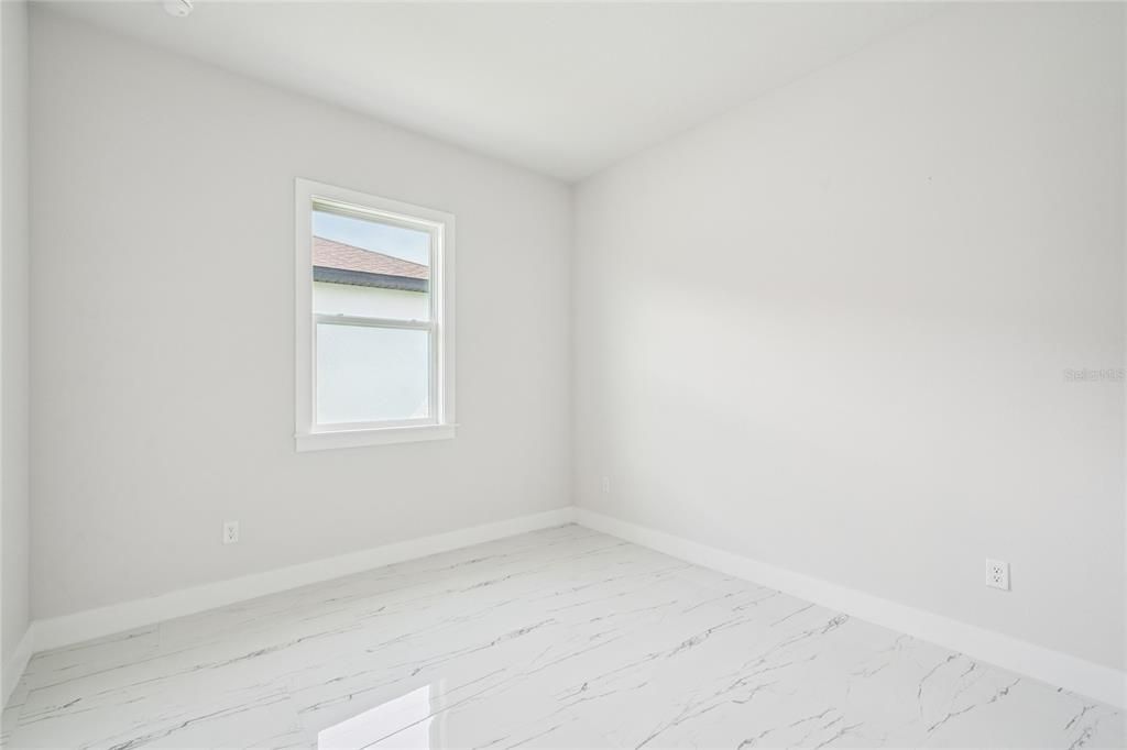 На продажу: $1,164,000 (6 спален, 5 ванн, 4977 Квадратных фут)