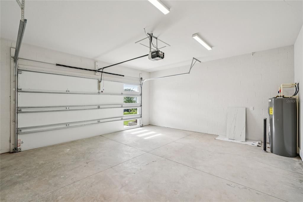 На продажу: $1,164,000 (6 спален, 5 ванн, 4977 Квадратных фут)