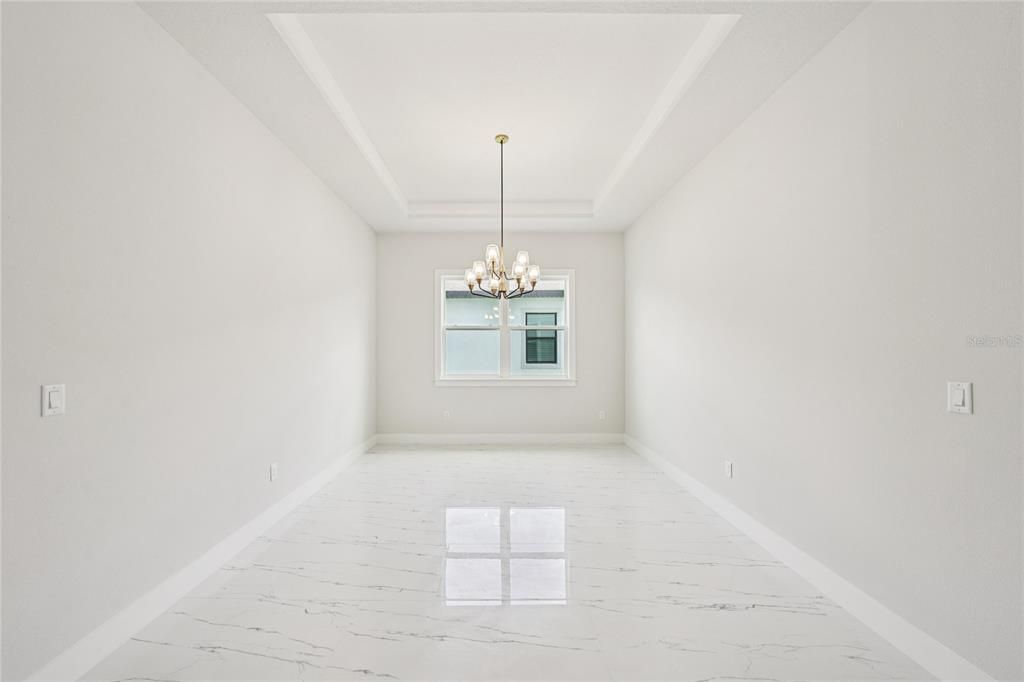 На продажу: $1,164,000 (6 спален, 5 ванн, 4977 Квадратных фут)