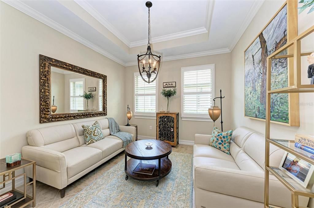 Под контрактом: $774,900 (4 спален, 3 ванн, 2431 Квадратных фут)