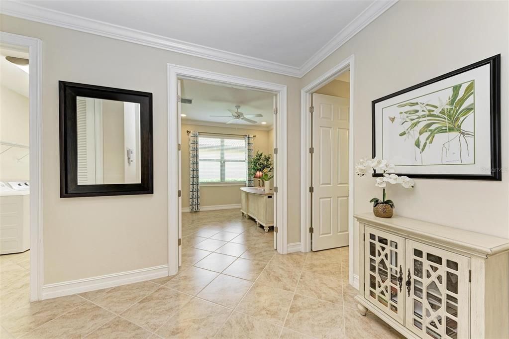 Под контрактом: $774,900 (4 спален, 3 ванн, 2431 Квадратных фут)