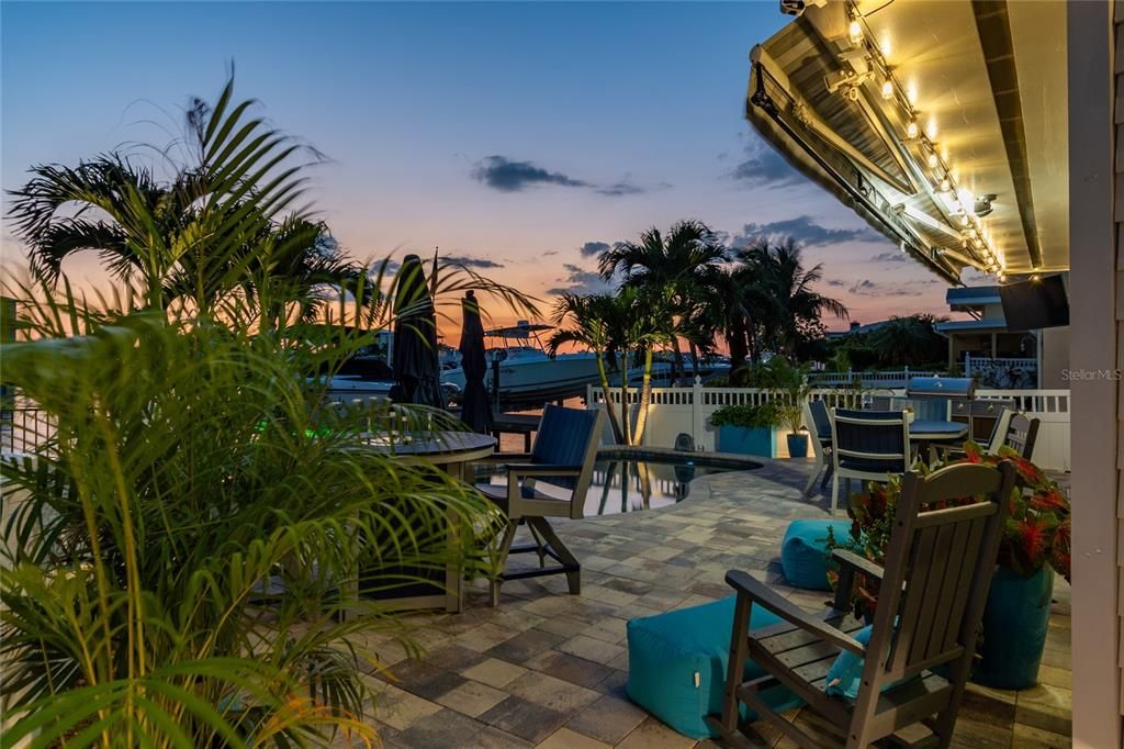 En Venta: $1,235,000 (4 camas, 3 baños, 3072 Pies cuadrados)