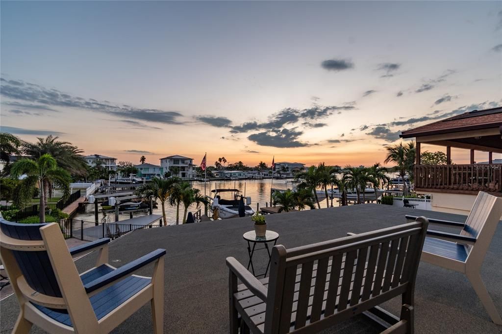 En Venta: $1,235,000 (4 camas, 3 baños, 3072 Pies cuadrados)