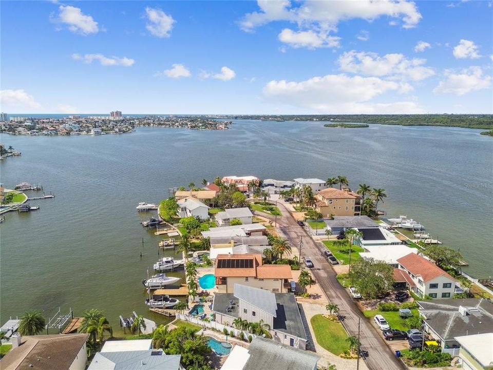 En Venta: $1,235,000 (4 camas, 3 baños, 3072 Pies cuadrados)