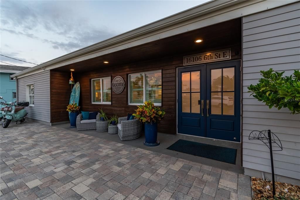 En Venta: $1,235,000 (4 camas, 3 baños, 3072 Pies cuadrados)