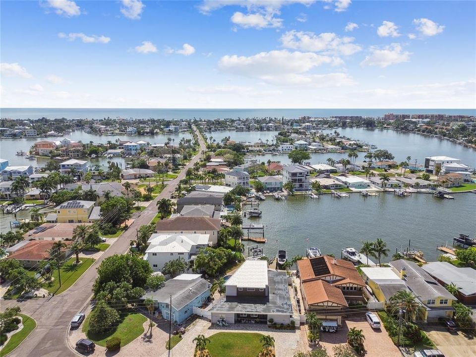 En Venta: $1,235,000 (4 camas, 3 baños, 3072 Pies cuadrados)