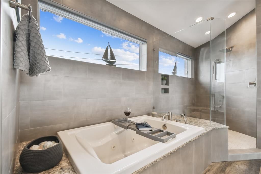 En Venta: $1,235,000 (4 camas, 3 baños, 3072 Pies cuadrados)