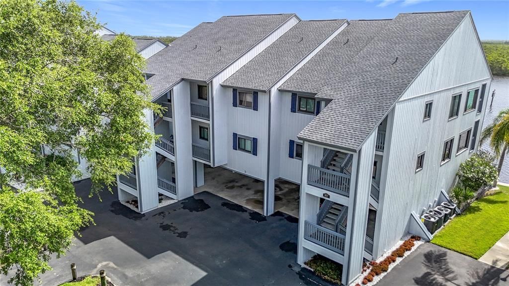 待售: $319,000 (2 贝兹, 2 浴室, 1100 平方英尺)