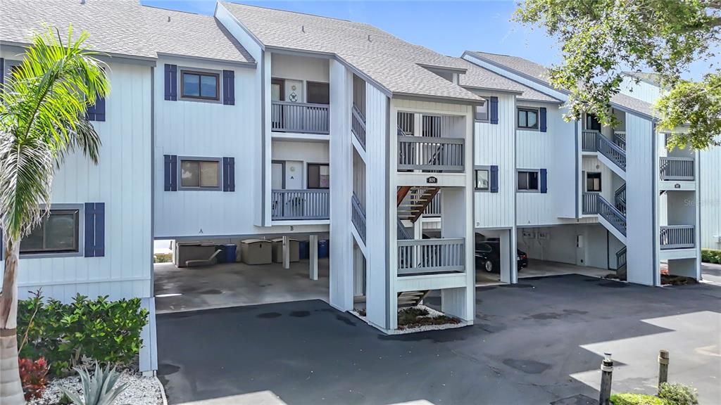 待售: $319,000 (2 贝兹, 2 浴室, 1100 平方英尺)