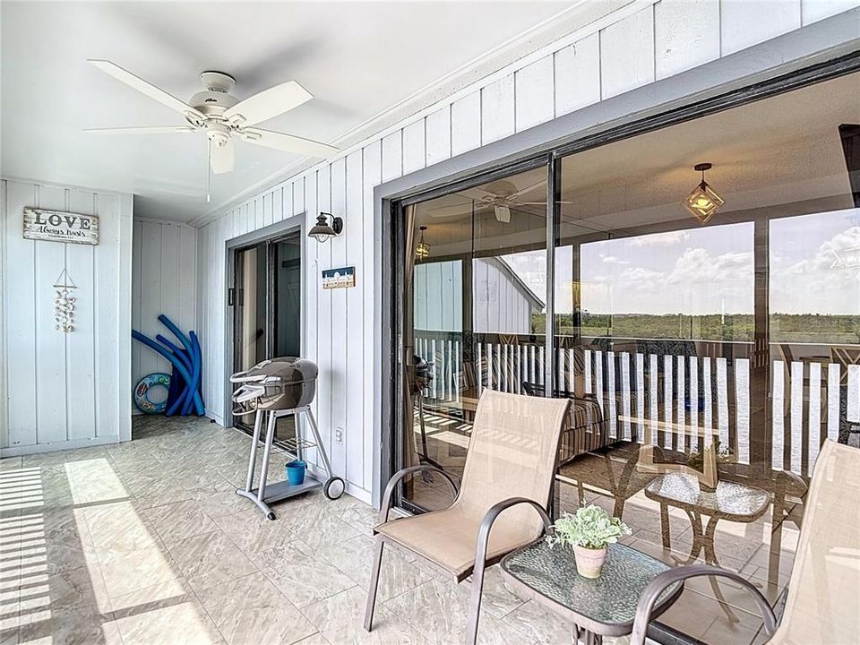 待售: $319,000 (2 贝兹, 2 浴室, 1100 平方英尺)