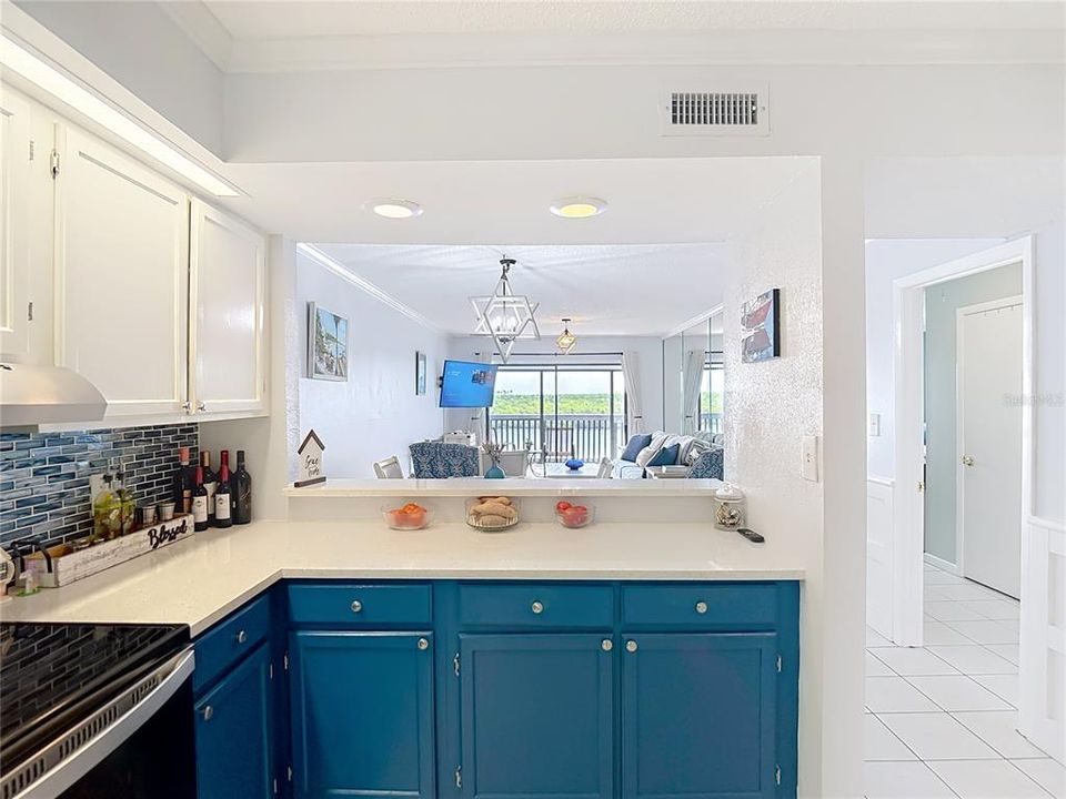 待售: $319,000 (2 贝兹, 2 浴室, 1100 平方英尺)