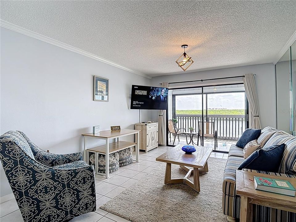 待售: $319,000 (2 贝兹, 2 浴室, 1100 平方英尺)