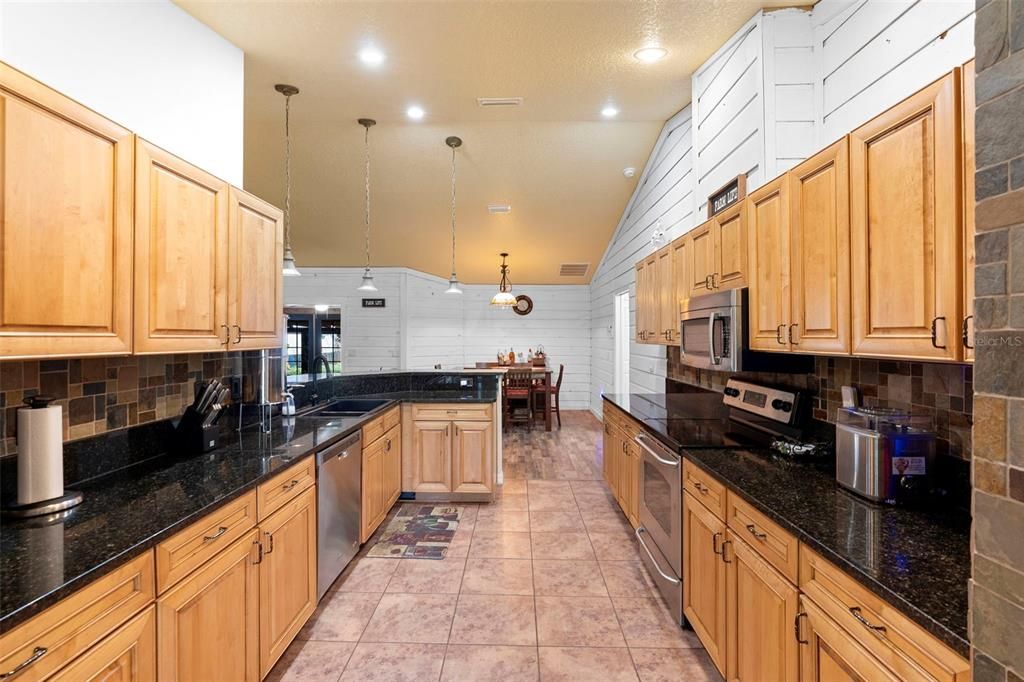 For Sale: $1,500,000 (8 beds, 4 baths, 4450 Square Feet)