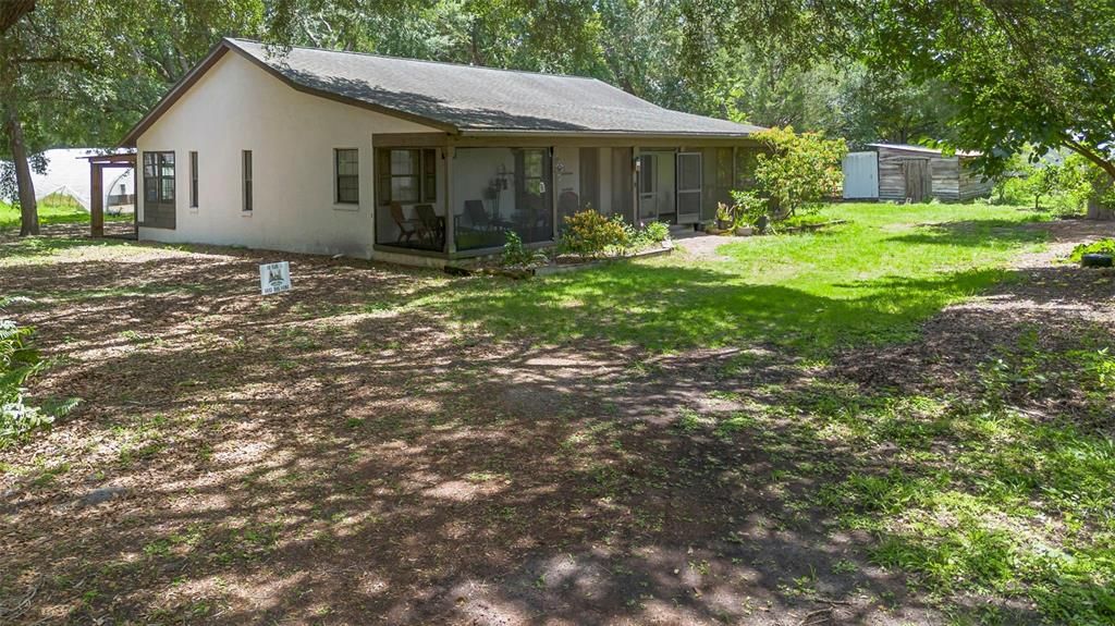 For Sale: $1,500,000 (8 beds, 4 baths, 4450 Square Feet)