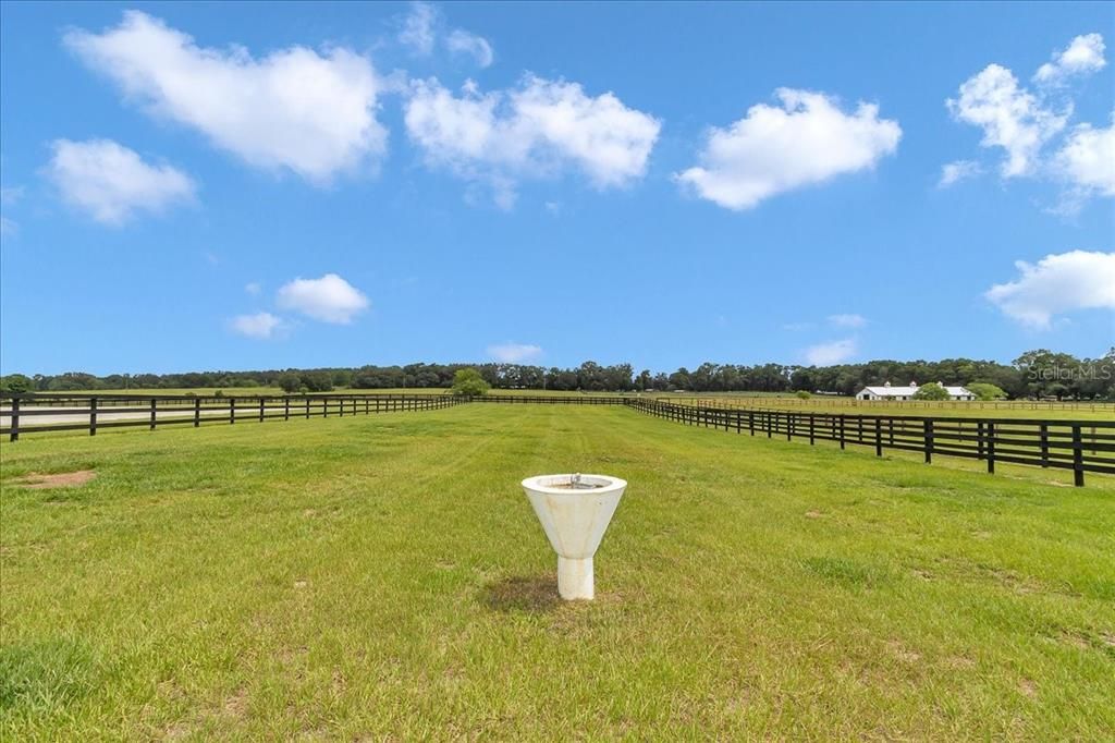 На продажу: $1,350,000 (1 спален, 1 ванн, 200 Квадратных фут)