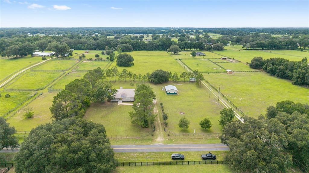 最近售出: $625,000 (3 贝兹, 2 浴室, 2456 平方英尺)