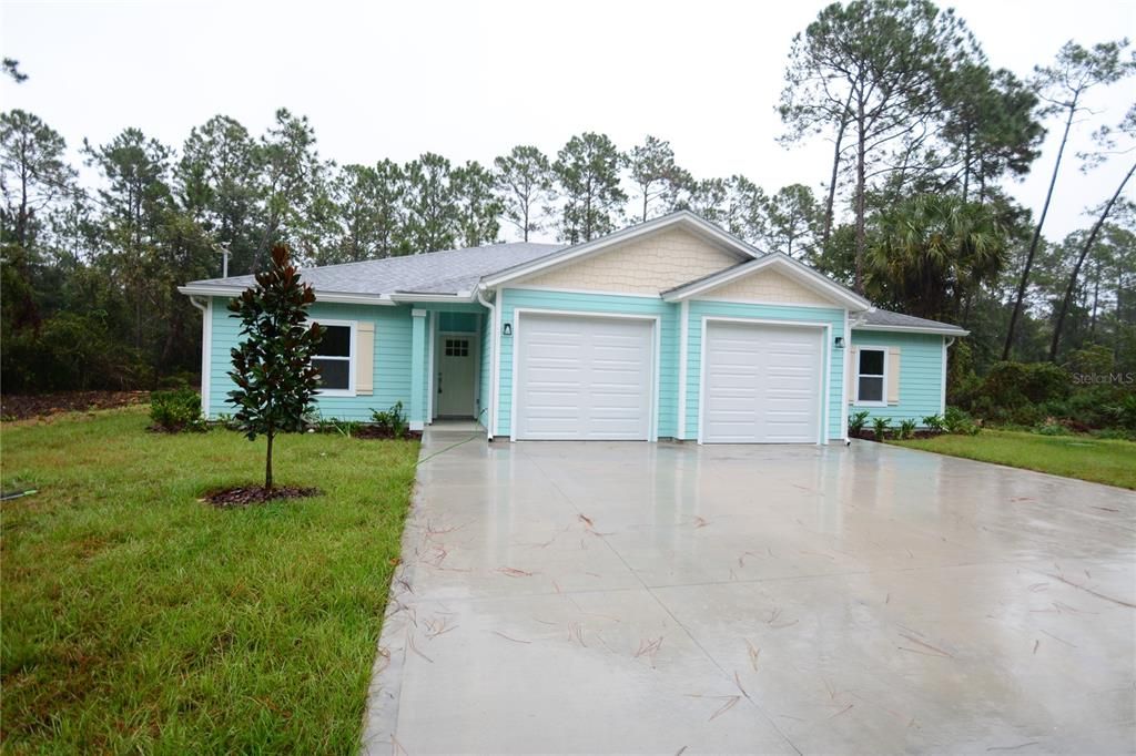 Recently Rented: $1,800 (3 beds, 2 baths, 1280 Square Feet)