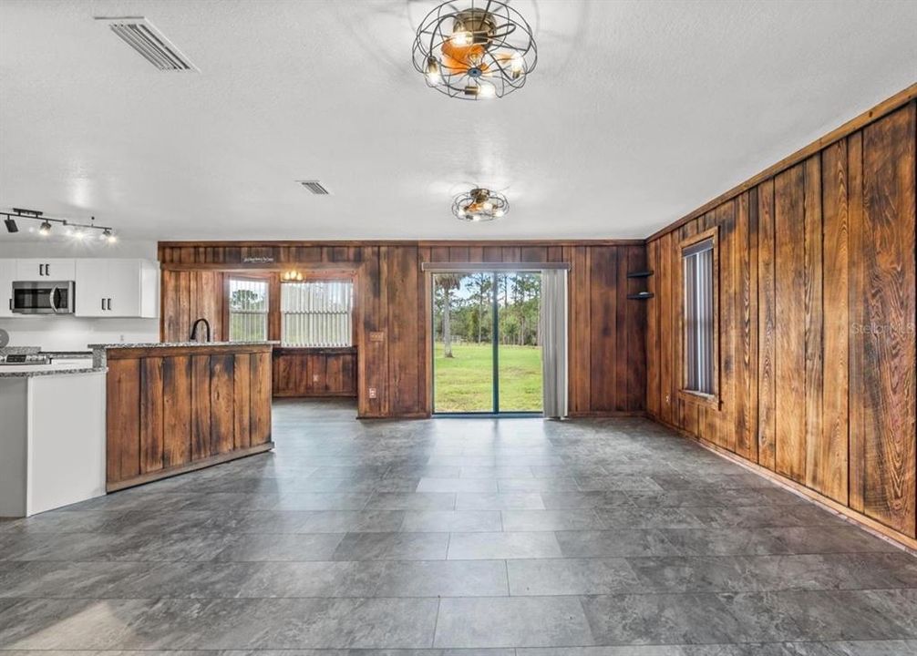 En Renta: $3,600 (4 camas, 2 baños, 1856 Pies cuadrados)