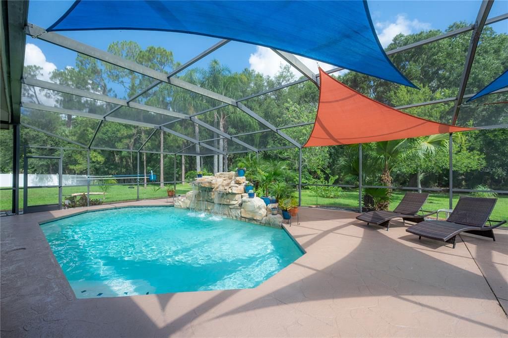 Под контрактом: $775,000 (5 спален, 3 ванн, 3648 Квадратных фут)