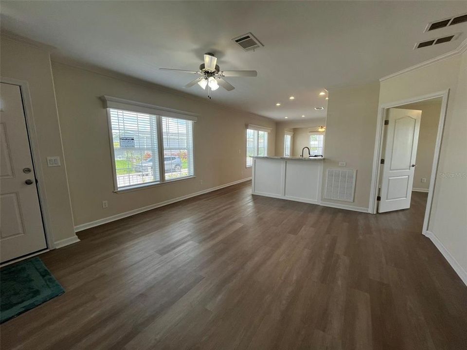 For Rent: $1,650 (2 beds, 2 baths, 1426 Square Feet)