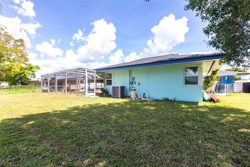 待售: $319,900 (4 贝兹, 2 浴室, 1826 平方英尺)