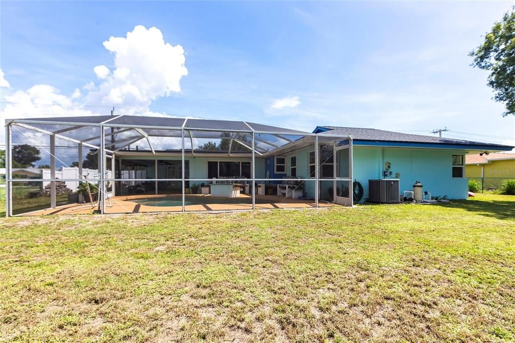 待售: $319,900 (4 贝兹, 2 浴室, 1826 平方英尺)