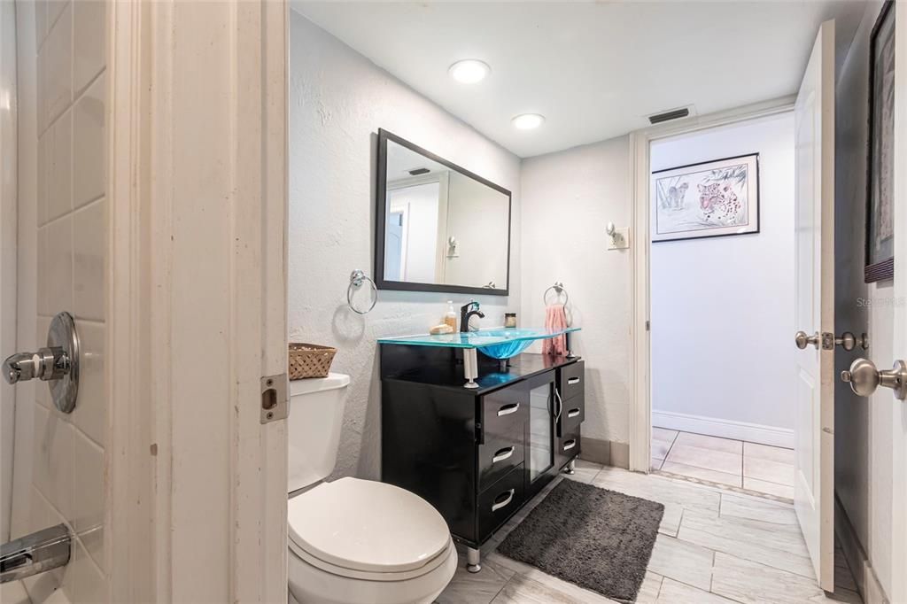 待售: $319,900 (4 贝兹, 2 浴室, 1826 平方英尺)