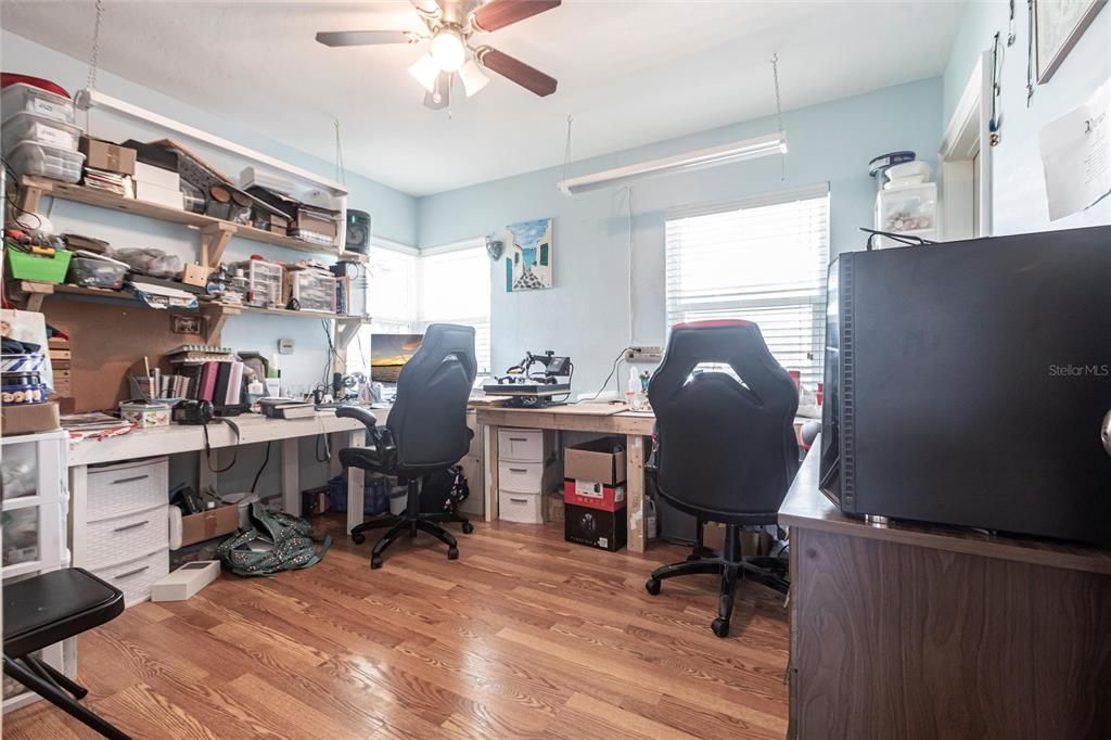 待售: $319,900 (4 贝兹, 2 浴室, 1826 平方英尺)