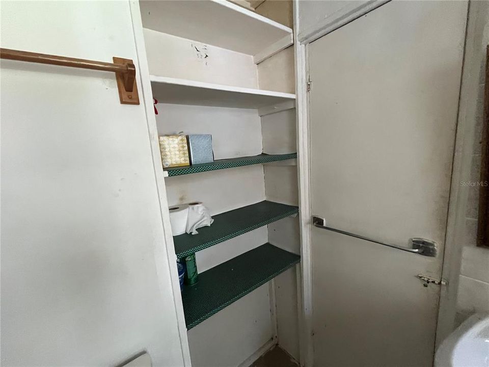 待售: $299,900 (3 贝兹, 2 浴室, 1518 平方英尺)