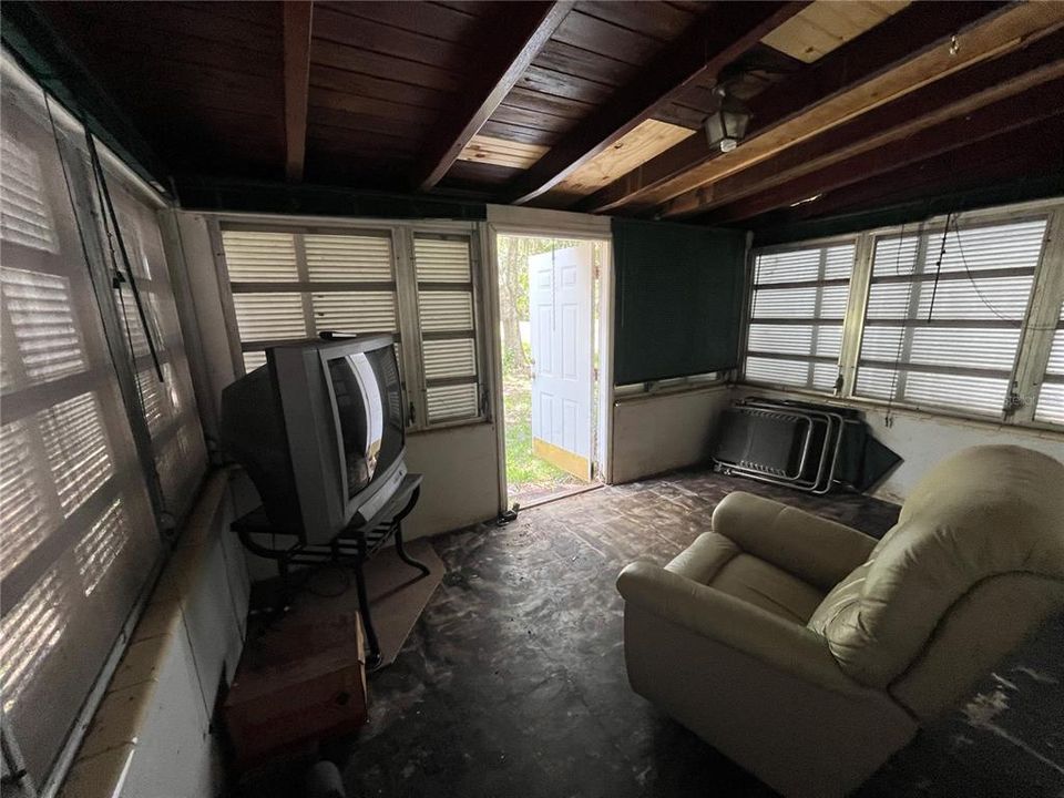 待售: $299,900 (3 贝兹, 2 浴室, 1518 平方英尺)